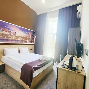 3* Otel Elysium